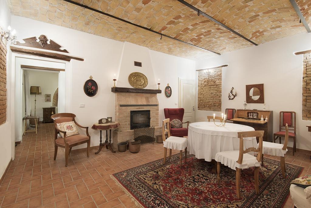 Agriturismo Albarossa Ніцца-Монферрато Екстер'єр фото